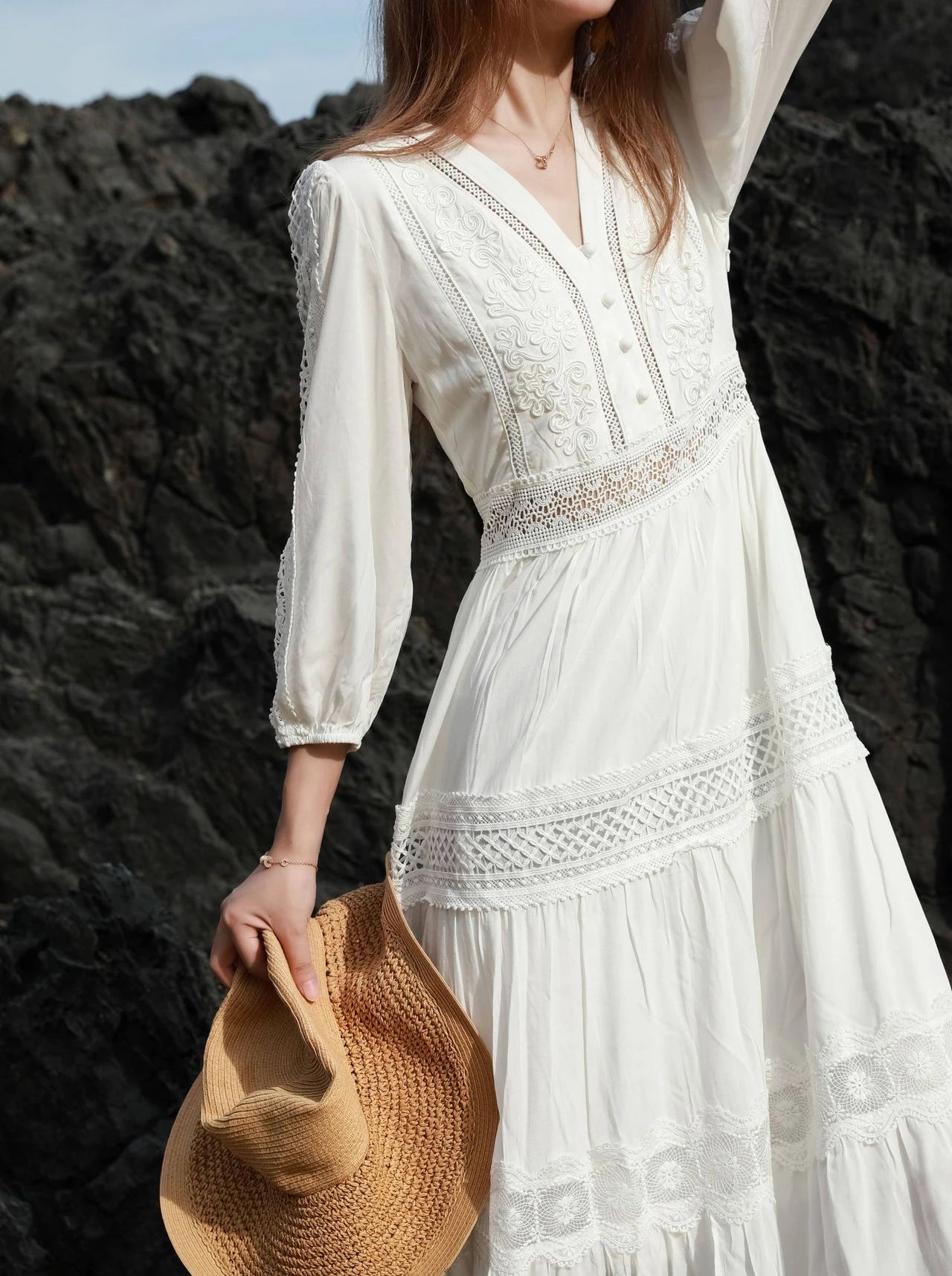 V-neck Floral Embroidery 100% Cotton White Summer Dresses Vintage Ladies Vestidos Long Sleeve Boho Beach Lace Dress for Women