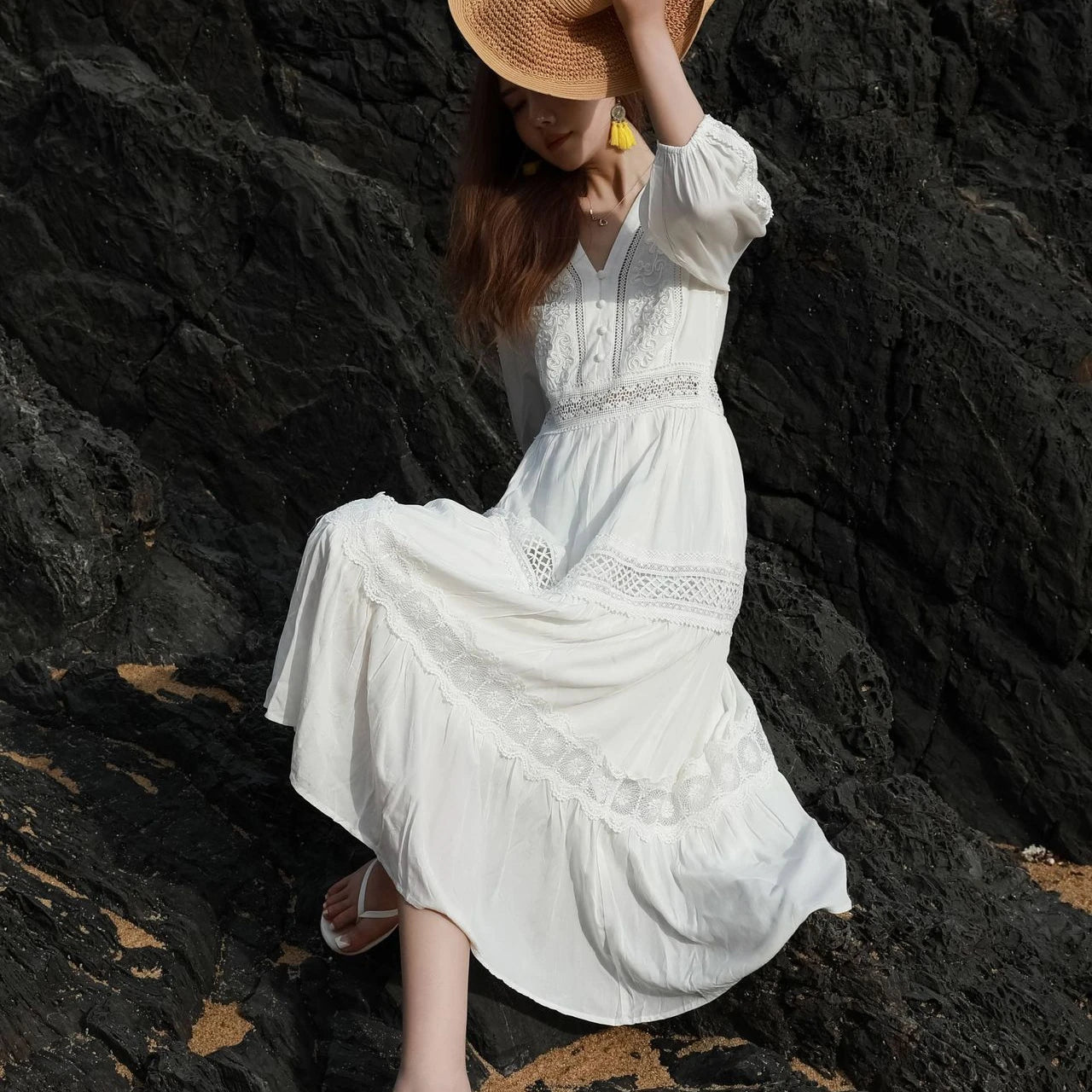 V-neck Floral Embroidery 100% Cotton White Summer Dresses Vintage Ladies Vestidos Long Sleeve Boho Beach Lace Dress for Women