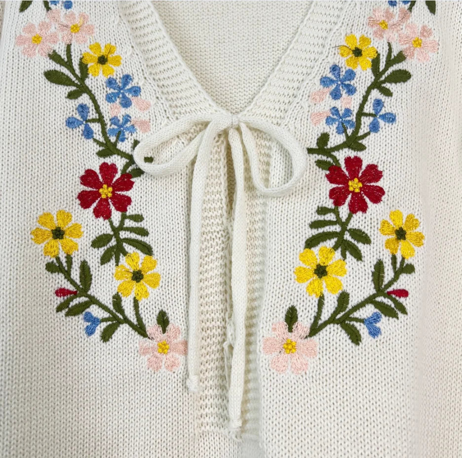 Bohemian Flower Embroidery Knitted Sweater Vintage Loose Sweaters for Women V Neck Spring Autumn Jumpers Boho Beach Pullovers
