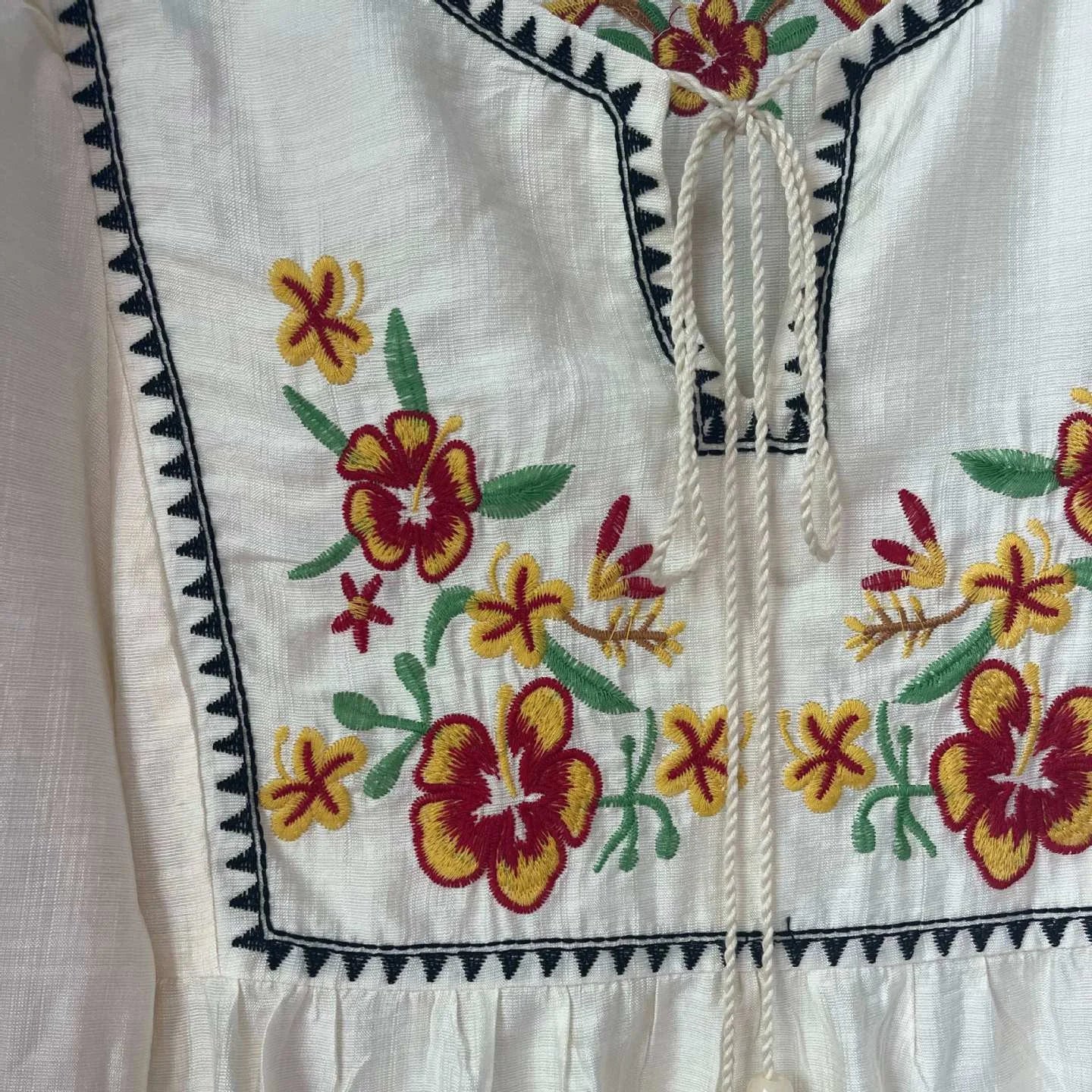 Ethnic Floral Embroidery Blouses Shirts For Women Top Casual V-neck Tassel Long Sleeve Boho Beach Blouse Spring Summer blusas